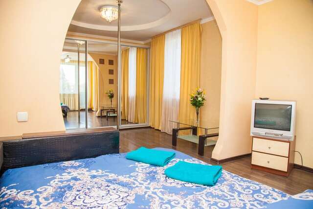 Апартаменты Semi-luxury Apartment on Dunayskaya 35 Запорожье-3